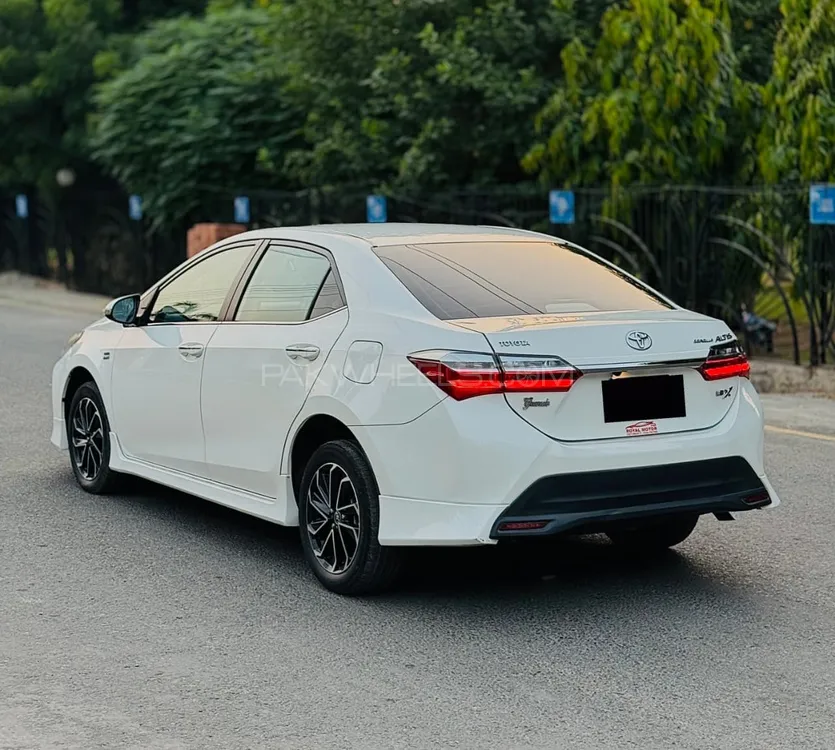 Toyota Corolla 2023 for Sale in Faisalabad Toyota Corolla 2023 for Sale in Faisalabad Image-6