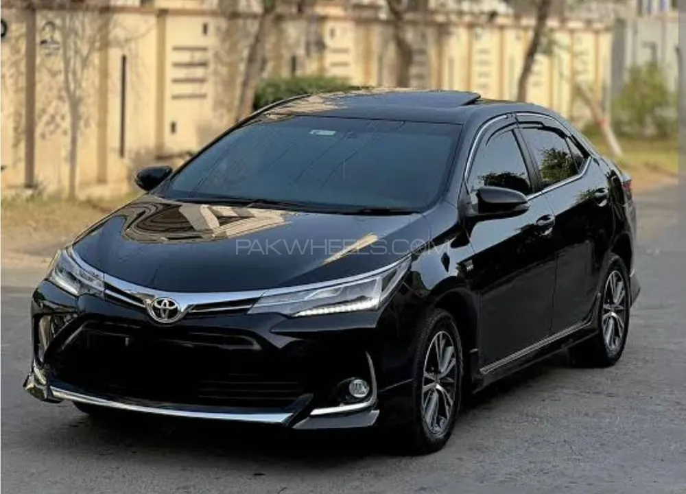 Toyota Corolla 2025 for Sale in Lahore Image-1