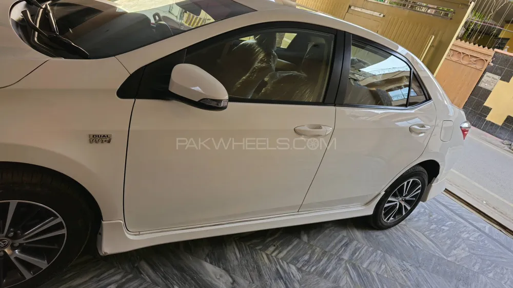 Toyota Corolla 2021 for Sale in Rahim Yar Khan Image-1
