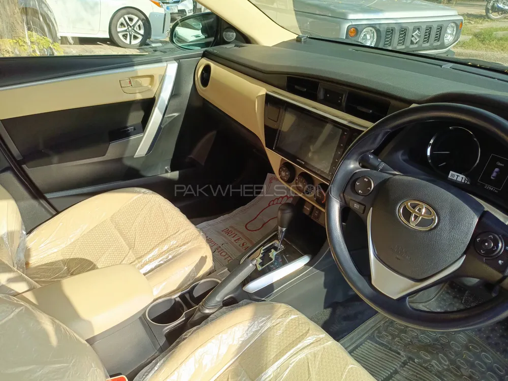 Toyota Corolla 2023 for Sale in Islamabad Toyota Corolla 2023 for Sale in Islamabad Image-11