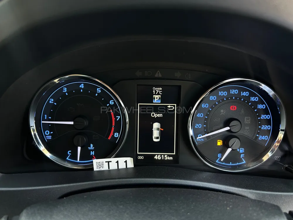 Toyota Corolla 2025 for Sale in Islamabad Toyota Corolla 2025 for Sale in Islamabad Image-11