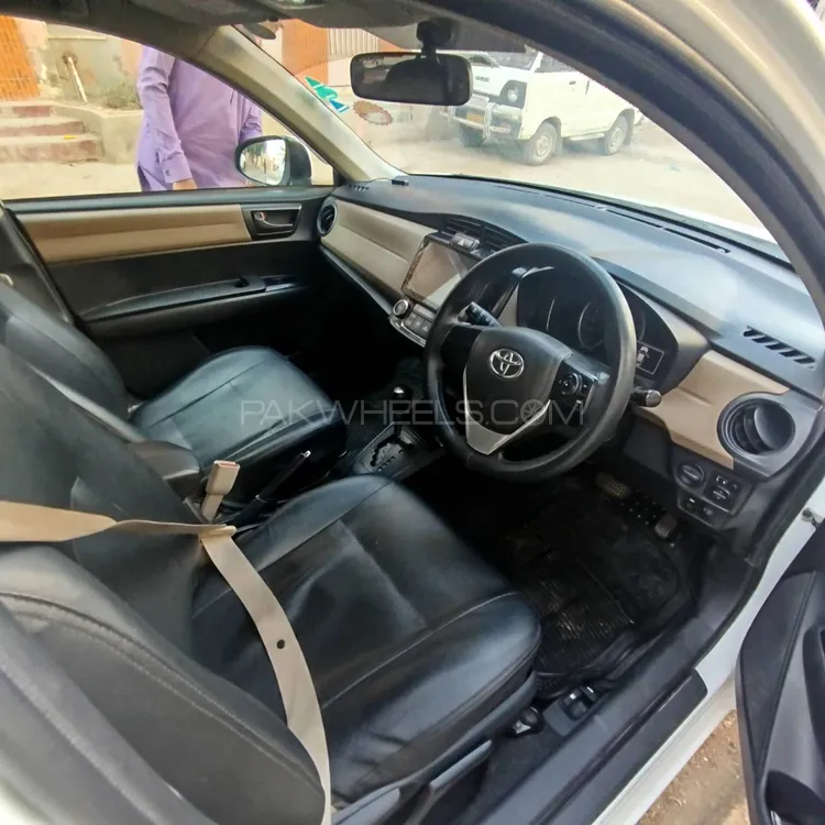 ٹویوٹا کرولا ایکسیو 2015 for Sale in کراچی ٹویوٹا کرولا ایکسیو 2015 for Sale in کراچی Image-5