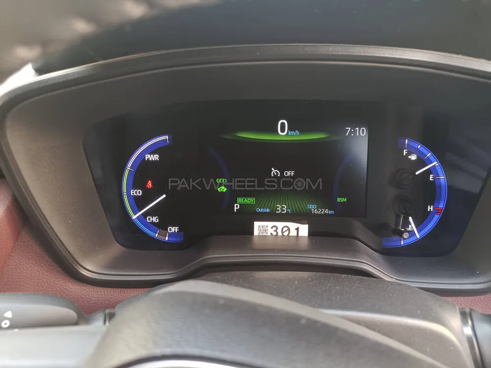 Toyota Corolla Cross 2024 for Sale in Karachi Image-1