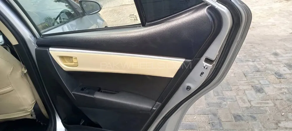Toyota Corolla 2018 for Sale in Sadiqabad Toyota Corolla 2018 for Sale in Sadiqabad Image-6