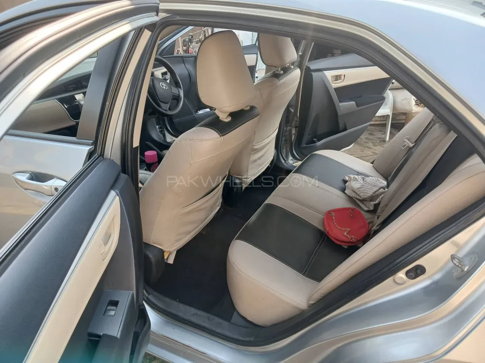 Toyota Corolla 2015 for Sale in Sialkot Toyota Corolla 2015 for Sale in Sialkot Image-11