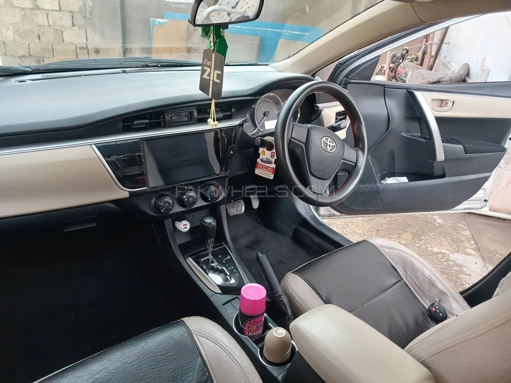 Toyota Corolla 2015 for Sale in Sialkot Toyota Corolla 2015 for Sale in Sialkot Image-8