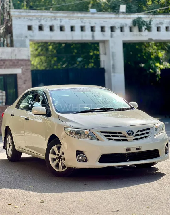 Toyota Corolla 2013 for Sale in Lahore Image-1