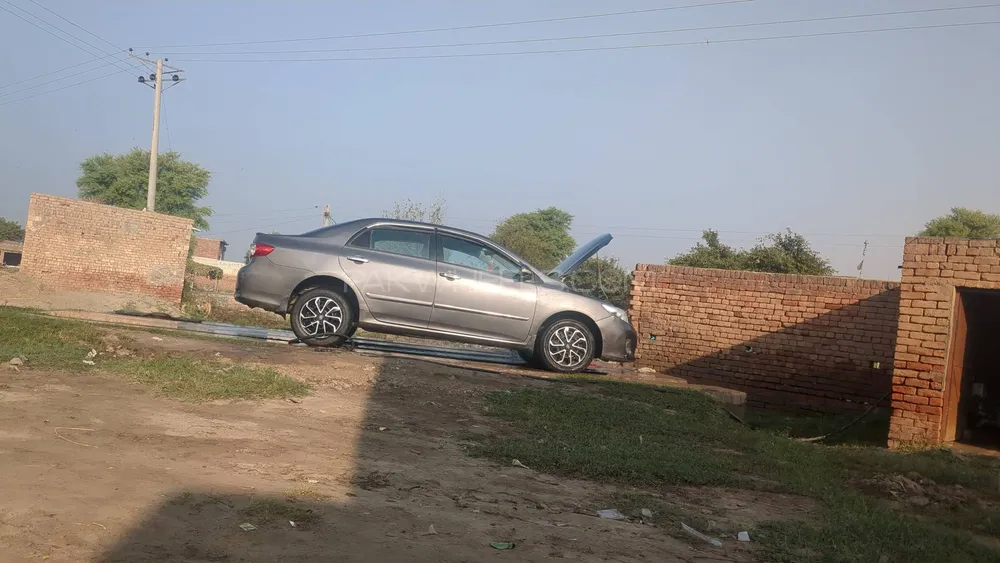 Toyota Corolla 2014 for Sale in Mandi bahauddin Toyota Corolla 2014 for Sale in Mandi bahauddin Image-4