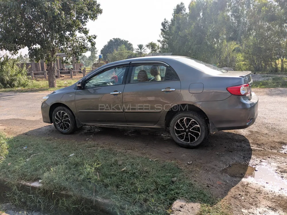 Toyota Corolla 2014 for Sale in Mandi bahauddin Toyota Corolla 2014 for Sale in Mandi bahauddin Image-2