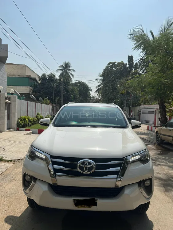 Toyota Fortuner 2017 for Sale in Karachi Toyota Fortuner 2017 for Sale in Karachi Image-1