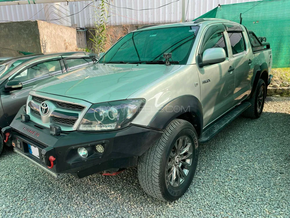 Toyota Hilux 2009 for Sale in Islamabad Image-1