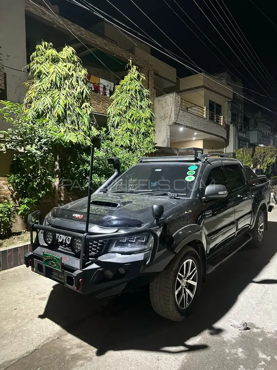 Toyota Hilux 2012 for Sale in Lahore Toyota Hilux 2012 for Sale in Lahore Image-13