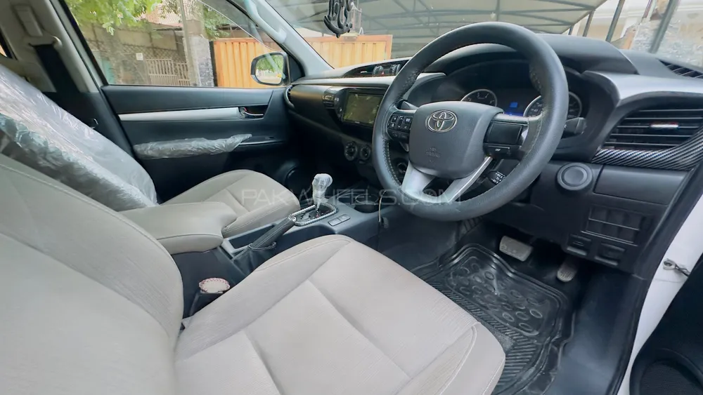 Toyota Hilux 2019 for Sale in Islamabad Toyota Hilux 2019 for Sale in Islamabad Image-7