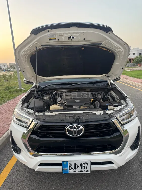Toyota Hilux 2018 for Sale in Lahore Toyota Hilux 2018 for Sale in Lahore Image-7