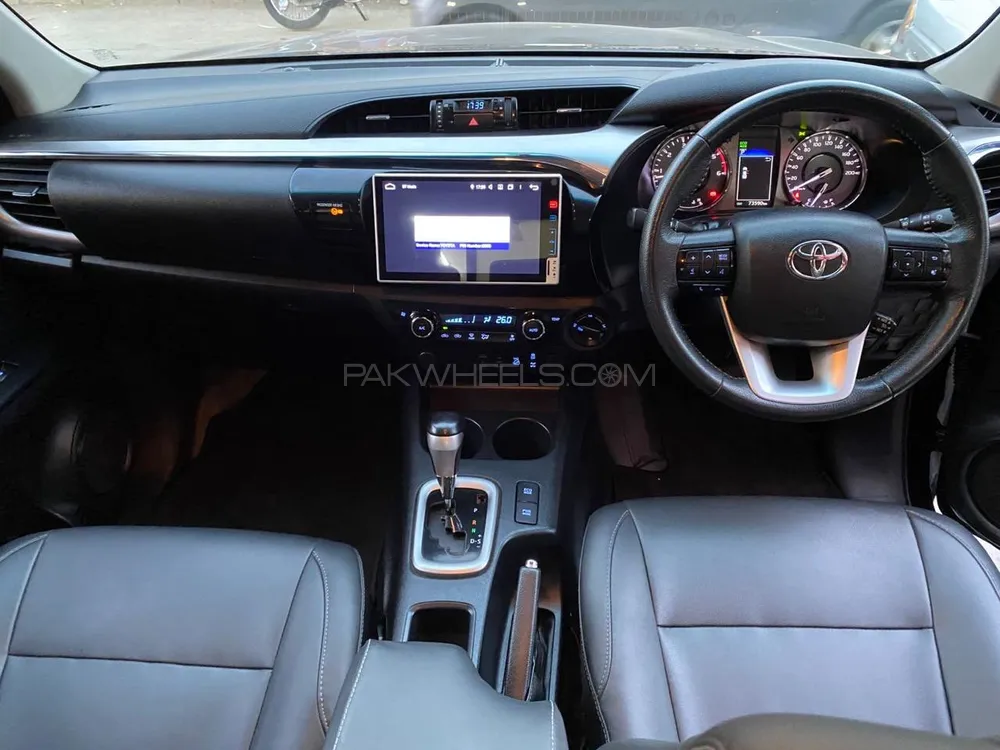Toyota Hilux 2021 for Sale in Lahore Toyota Hilux 2021 for Sale in Lahore Image-9