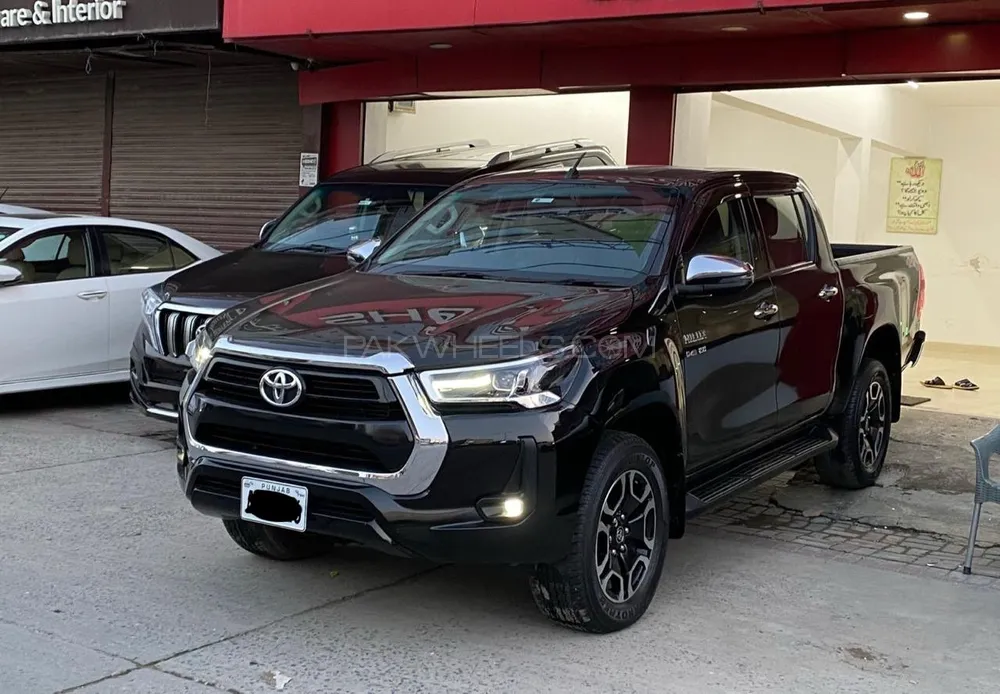 Toyota Hilux 2021 for Sale in Lahore Toyota Hilux 2021 for Sale in Lahore Image-2