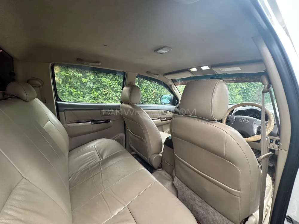 Toyota Hilux 2012 for Sale in Lahore Toyota Hilux 2012 for Sale in Lahore Image-7