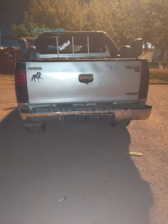 Toyota Hilux 2010 for Sale in Haripur Toyota Hilux 2010 for Sale in Haripur Image-13