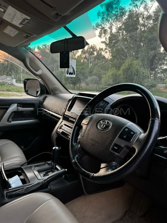 Toyota Land Cruiser 2008 for Sale in Faisalabad Toyota Land Cruiser 2008 for Sale in Faisalabad Image-10