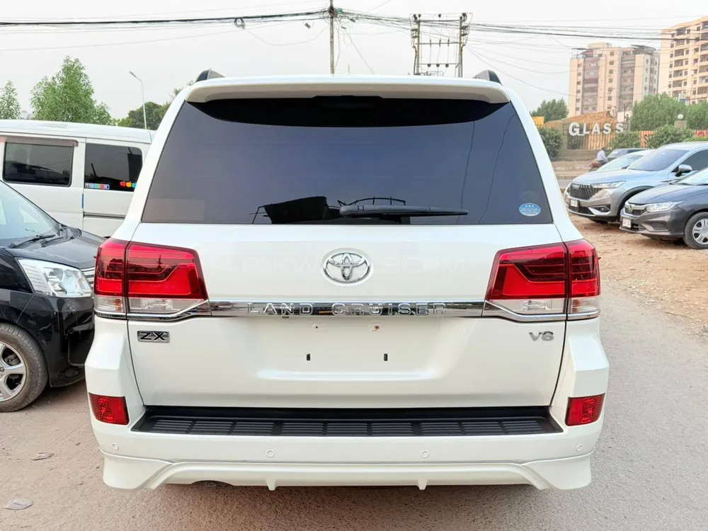 Toyota Land Cruiser 2016 for Sale in Karachi Toyota Land Cruiser 2016 for Sale in Karachi Image-14
