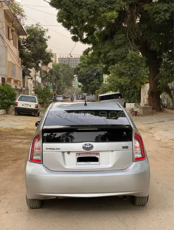 Toyota Prius 2012 for Sale in Karachi Toyota Prius 2012 for Sale in Karachi Image-8