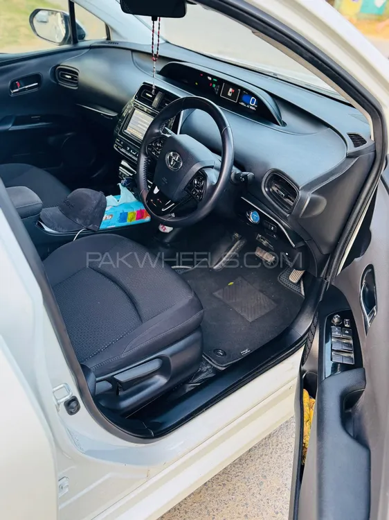 Toyota Prius 2020 for Sale in Peshawar Toyota Prius 2020 for Sale in Peshawar Image-14