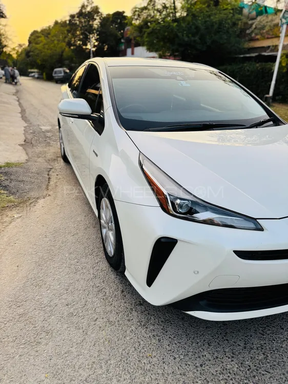 Toyota Prius 2020 for Sale in Peshawar Toyota Prius 2020 for Sale in Peshawar Image-2
