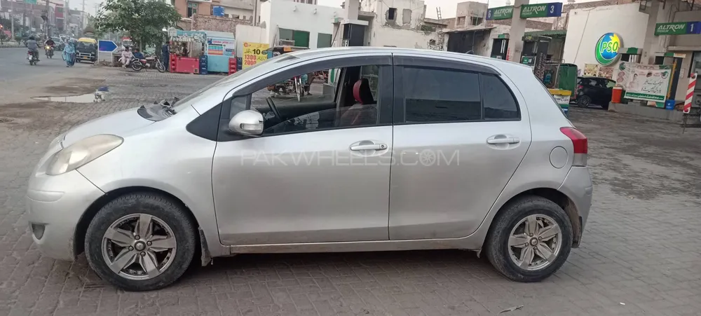 Toyota Vitz 2009 for Sale in Okara Toyota Vitz 2009 for Sale in Okara Image-12