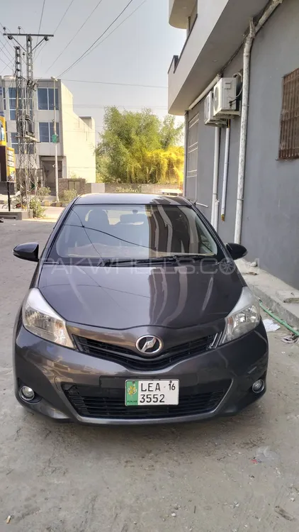 Toyota Vitz 2012 for Sale in Swabi Toyota Vitz 2012 for Sale in Swabi Image-2