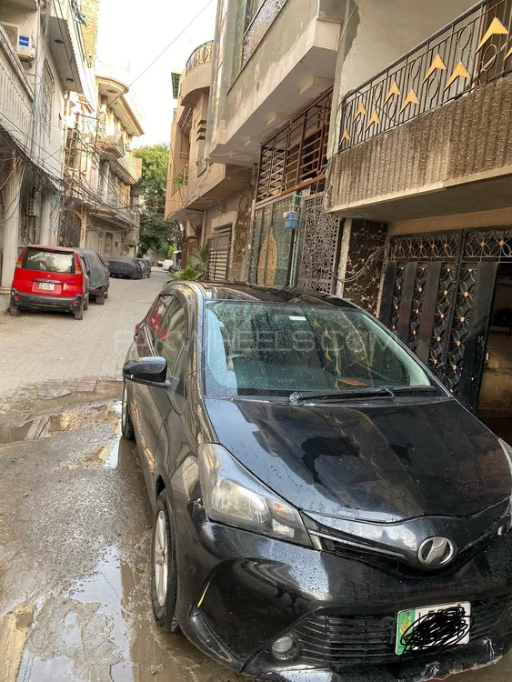 Toyota Vitz 2016 for Sale in Lahore Toyota Vitz 2016 for Sale in Lahore Image-2