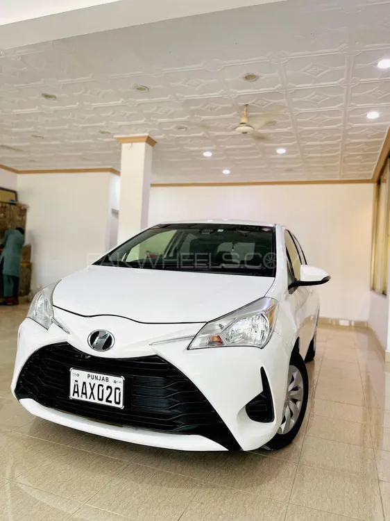 Toyota Vitz 2017 for Sale in Bahawalpur Toyota Vitz 2017 for Sale in Bahawalpur Image-6