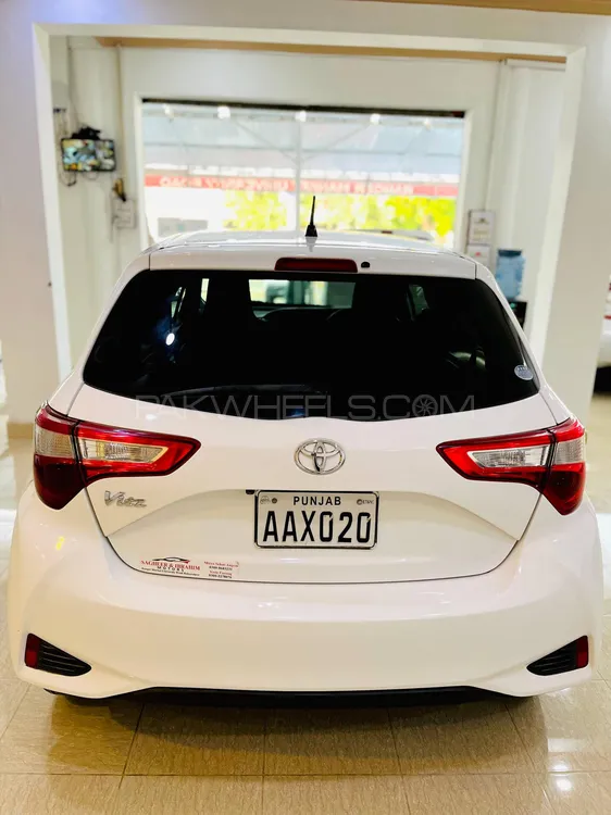 Toyota Vitz 2017 for Sale in Bahawalpur Toyota Vitz 2017 for Sale in Bahawalpur Image-2
