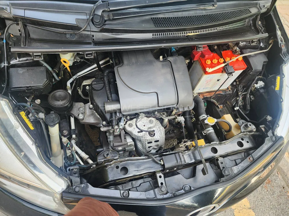 Toyota Vitz 2012 for Sale in Lahore Toyota Vitz 2012 for Sale in Lahore Image-7