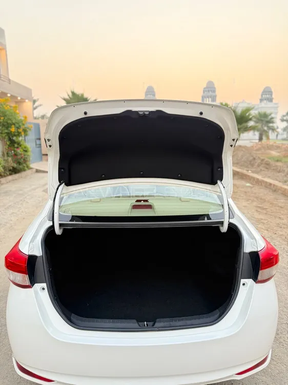 Toyota Yaris Sedan 2022 for Sale in Bahawalnagar Toyota Yaris Sedan 2022 for Sale in Bahawalnagar Image-17