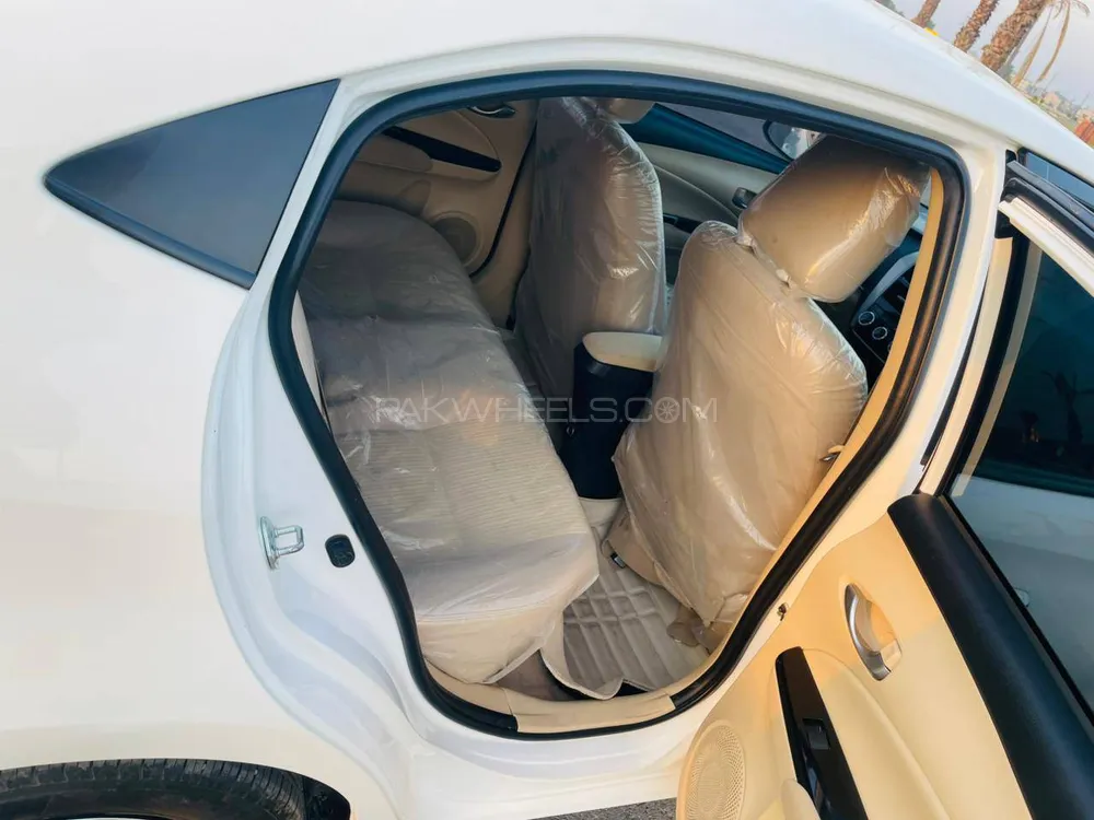 Toyota Yaris Sedan 2023 for Sale in Gujranwala Toyota Yaris Sedan 2023 for Sale in Gujranwala Image-7