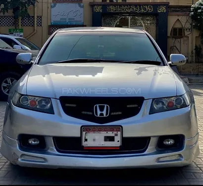 Honda Accord CL9 2002