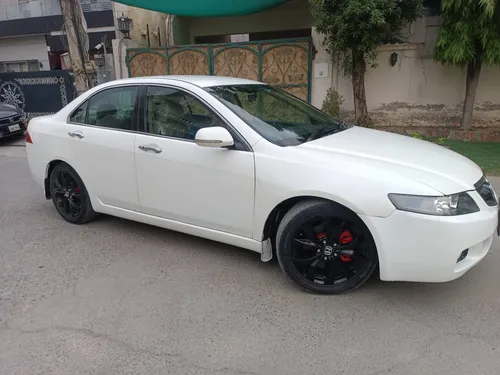 Honda Accord CL9 2003