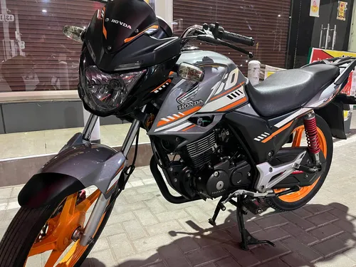 Honda CB 150F 2024