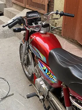 Honda CD 70 2024