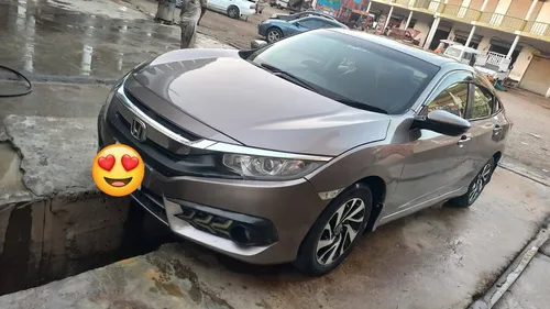 Honda Civic Oriel 1.8 i-VTEC CVT 2016