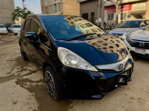 Honda Fit 1.3 Hybrid XH Selection 2011