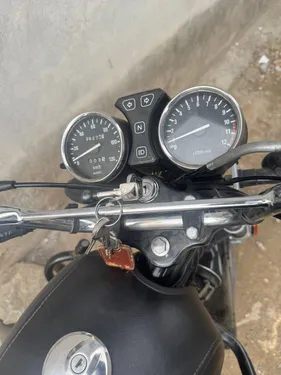 Suzuki GS 150 2024