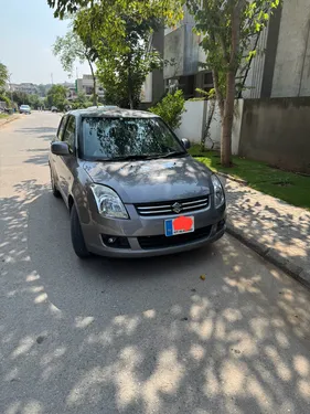 Suzuki Swift DLX 1.3 Navigation  2017
