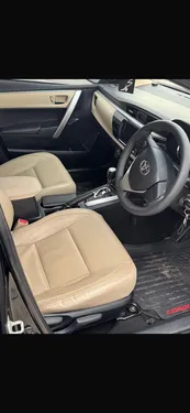 Toyota Corolla Altis Grande CVT-i 1.8 2015