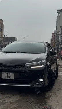 Toyota Corolla Altis Grande CVT-i 1.8 2016