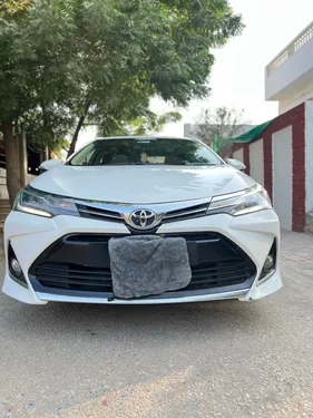 Toyota Corolla Altis Grande CVT-i 1.8 2018