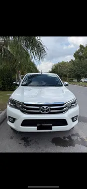 Toyota Hilux Revo V Automatic 2.8 2021