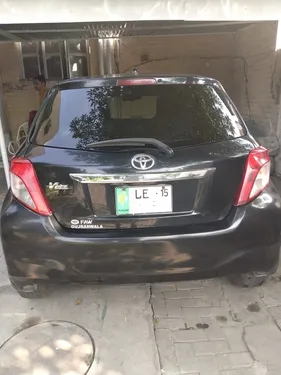 Toyota Vitz F 1.0 2015