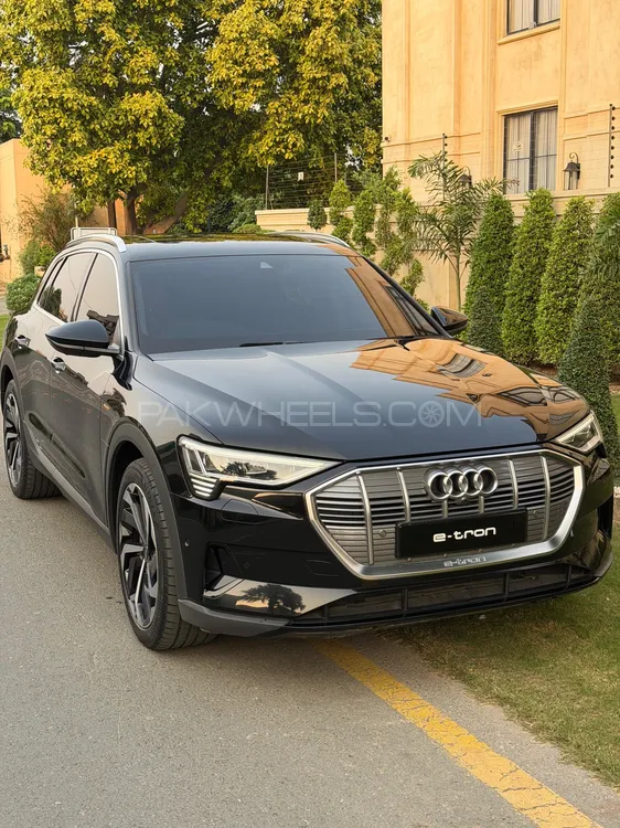 Audi e-tron 2022 for Sale in Lahore Audi e-tron 2022 for Sale in Lahore Image-2