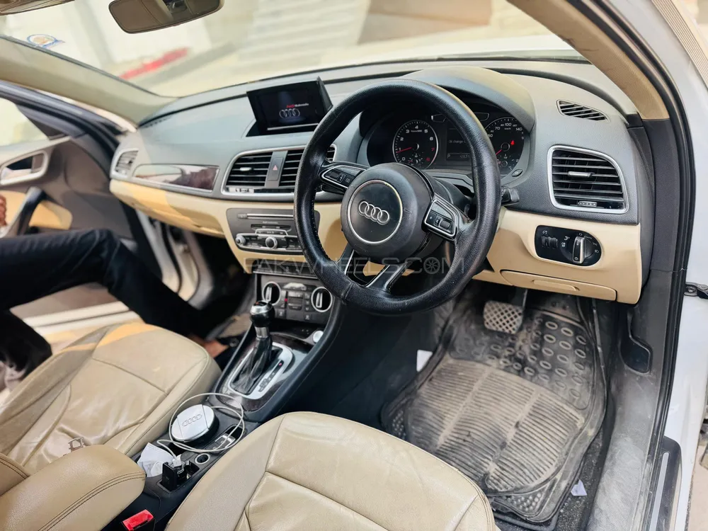 Audi Q3 2015 for Sale in Gujranwala Audi Q3 2015 for Sale in Gujranwala Image-4